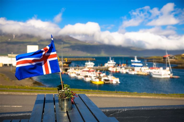 Panoramarundreise Island ©miroslav_1/istock